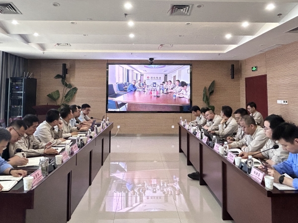 2025年6月11日上午，公司召開(kāi)聚甲醛項(xiàng)目可行性研究報(bào)告內(nèi)審會(huì)-1.jpg